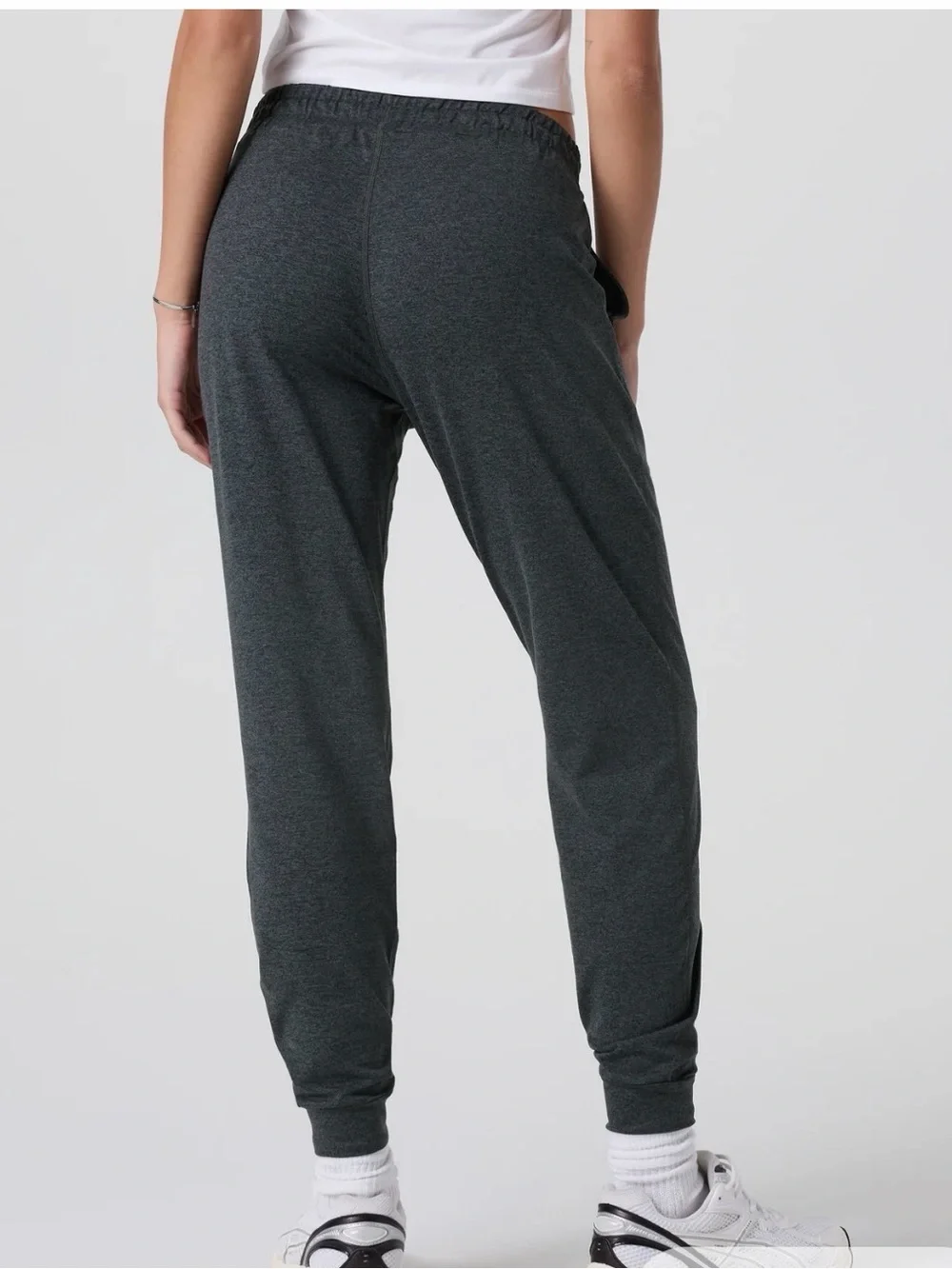 NWOT- Brand new, never worn Vuori Charcoal Heather Performance Joggers - Picture 10 of 12